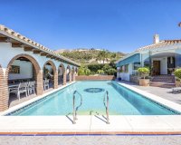 Resale - Villa - Benalmadena - Benalmadena Costa