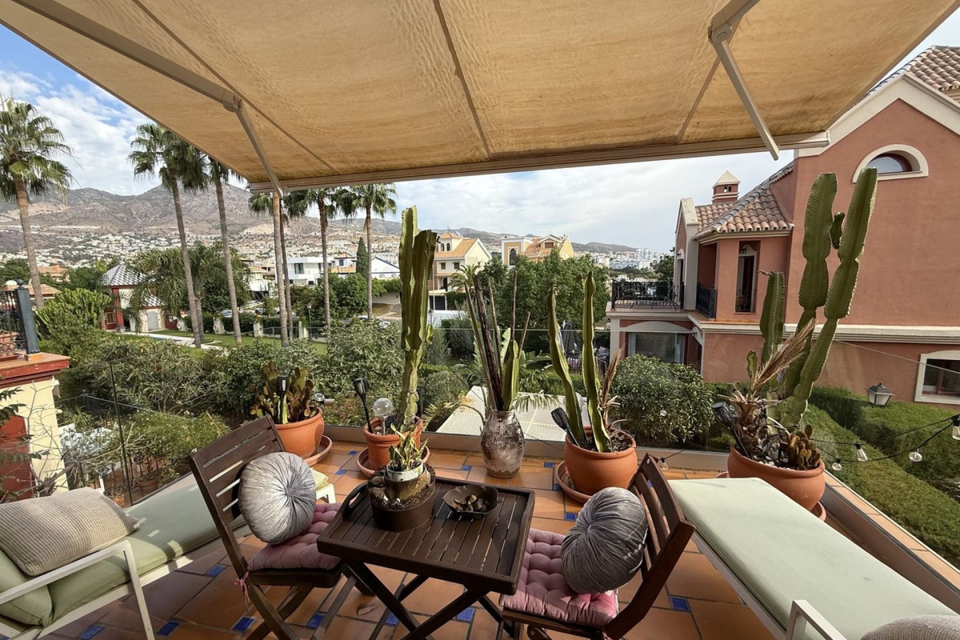 Resale - Villa - Benalmadena - Benalmadena Costa