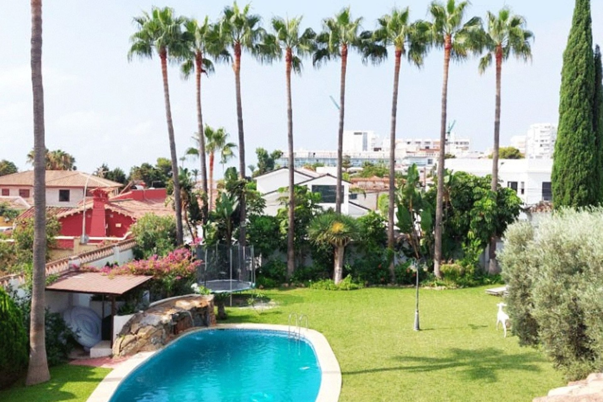 Resale - Villa - Benalmadena - Benalmadena Costa