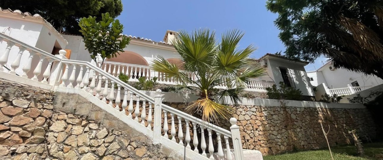 Resale - Villa - Benalmadena - Torremuelle