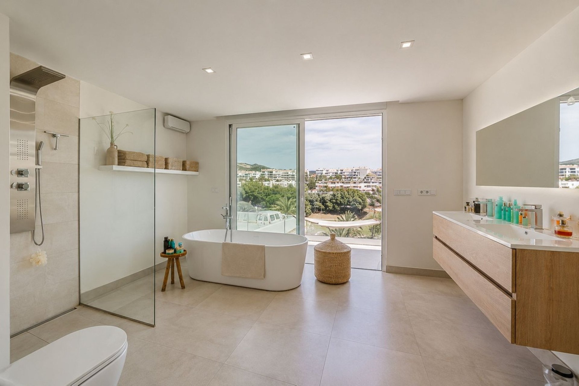 Resale - Villa - Benalmadena - Torrequebrada
