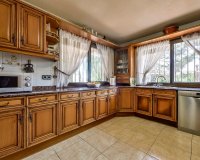 Resale - Villa - Benidorm - Benidorm Centro