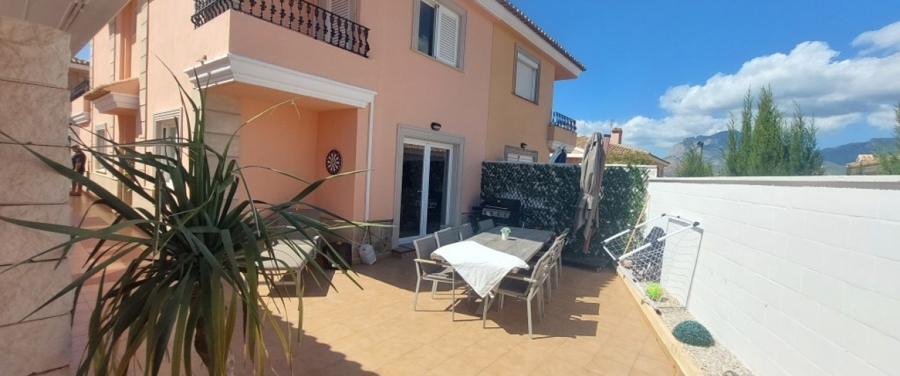 Resale - Villa - Benidorm - Benidorm Centro