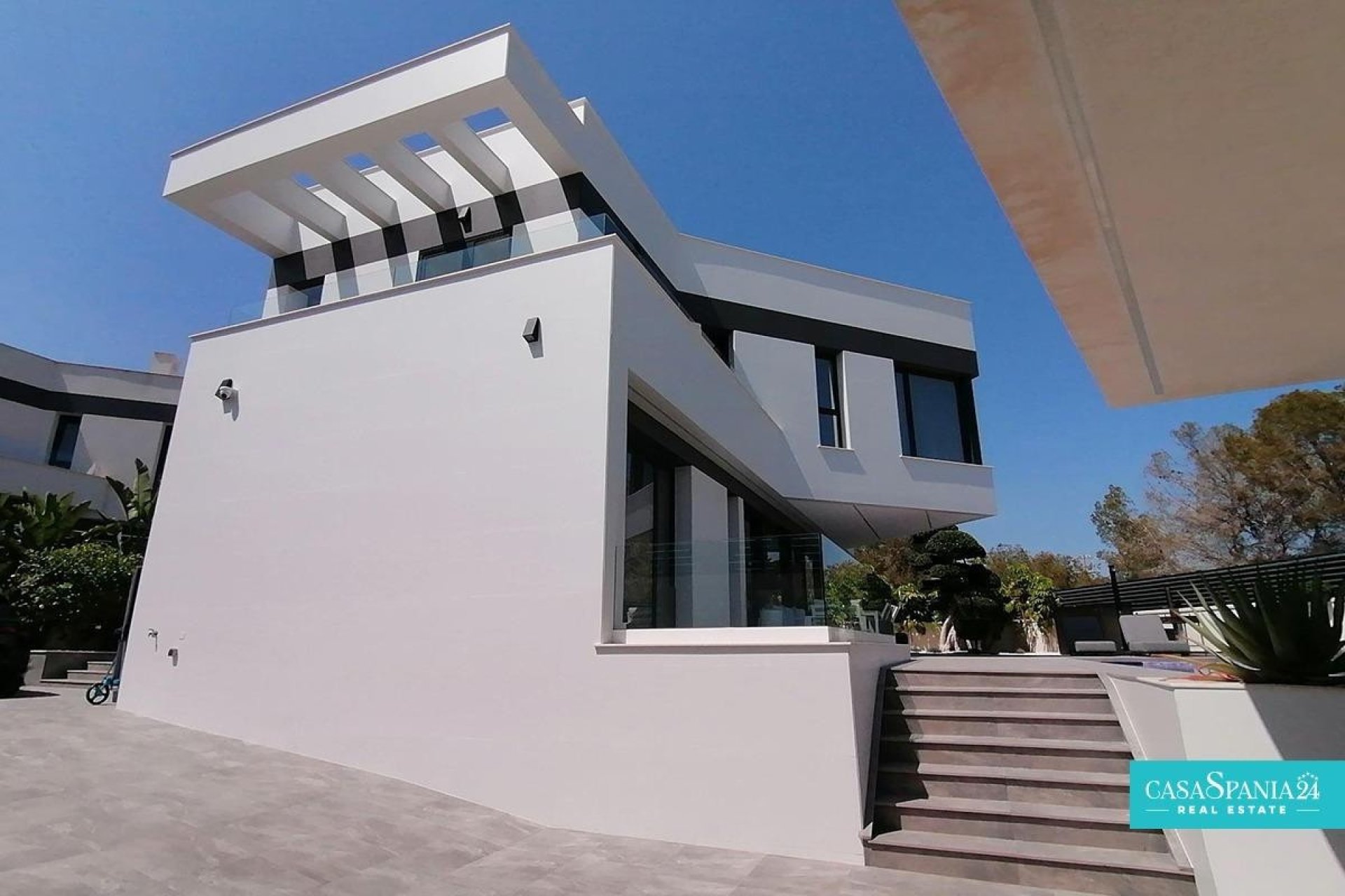 Resale - Villa - Benidorm - Benidorm Centro