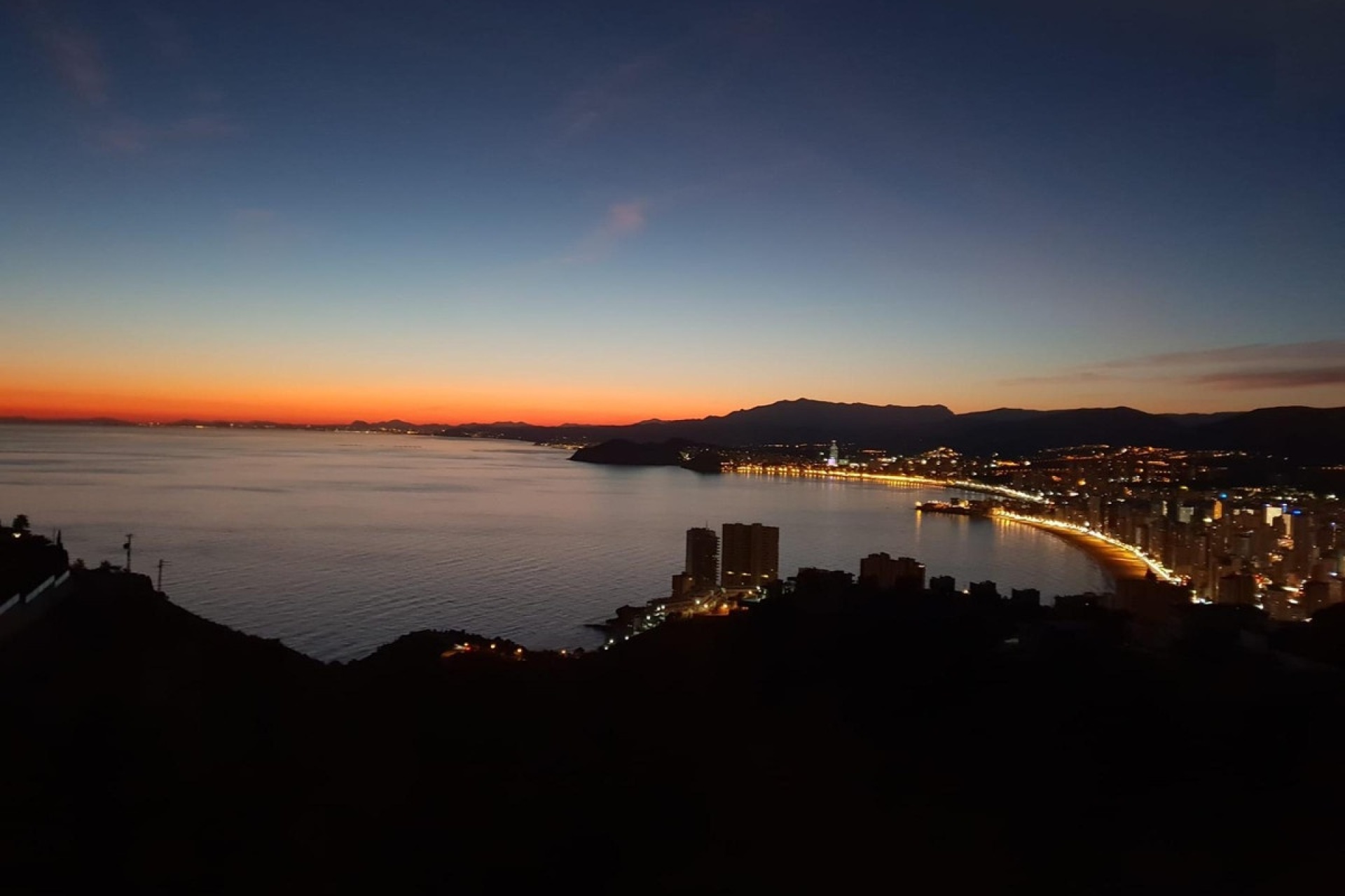 Resale - Villa - Benidorm - Benidorm Centro