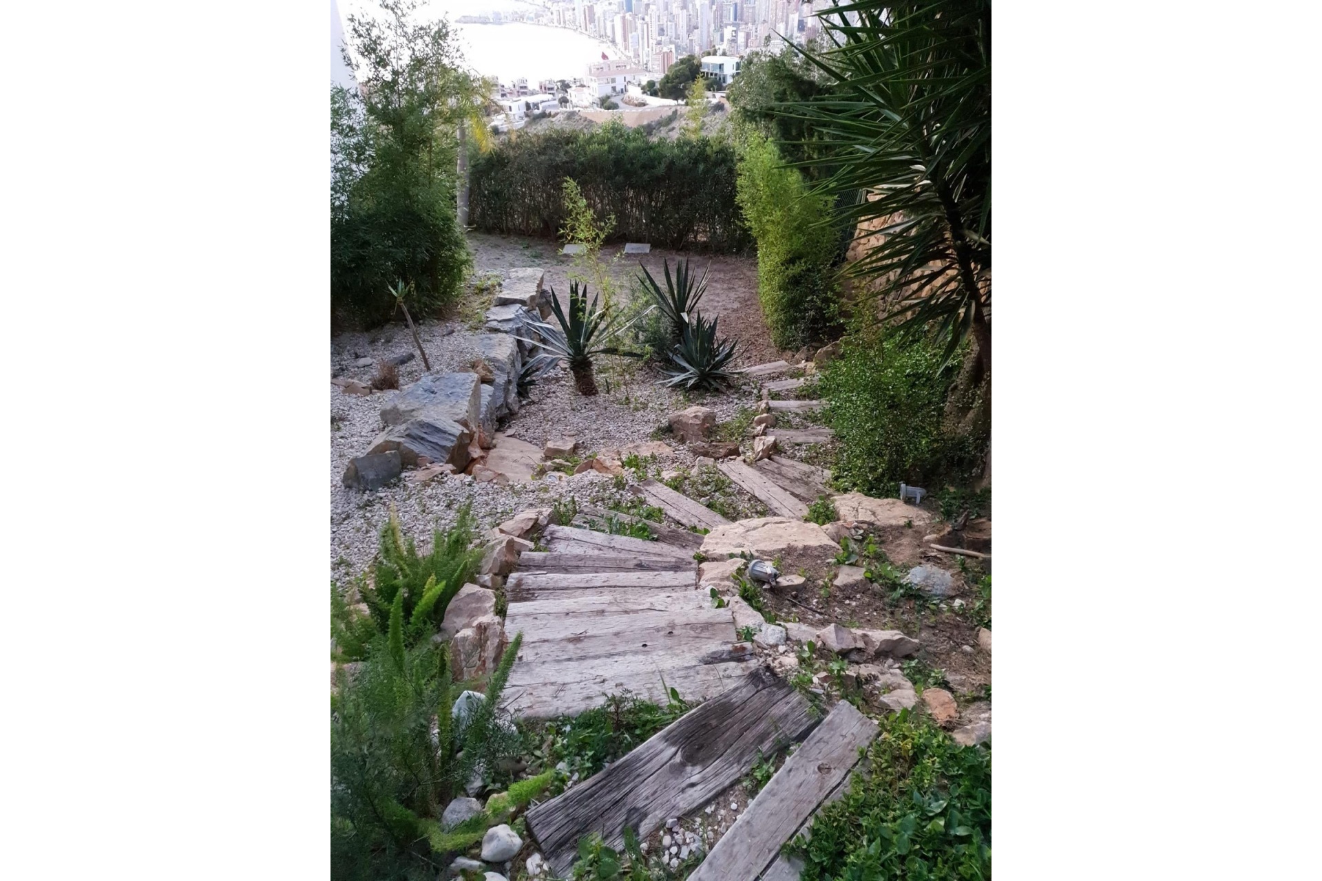 Resale - Villa - Benidorm - Benidorm Centro