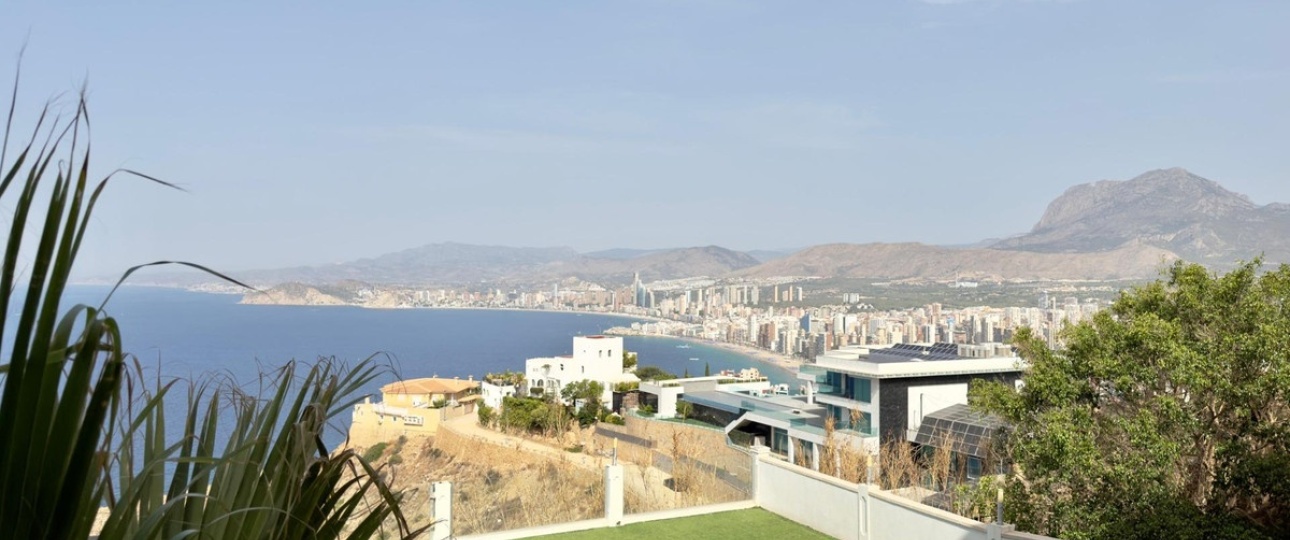 Resale - Villa - Benidorm - Benidorm Centro