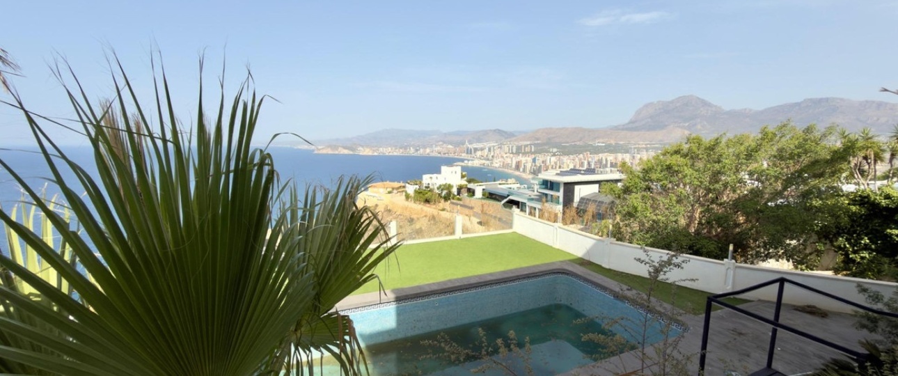 Resale - Villa - Benidorm - Benidorm Centro