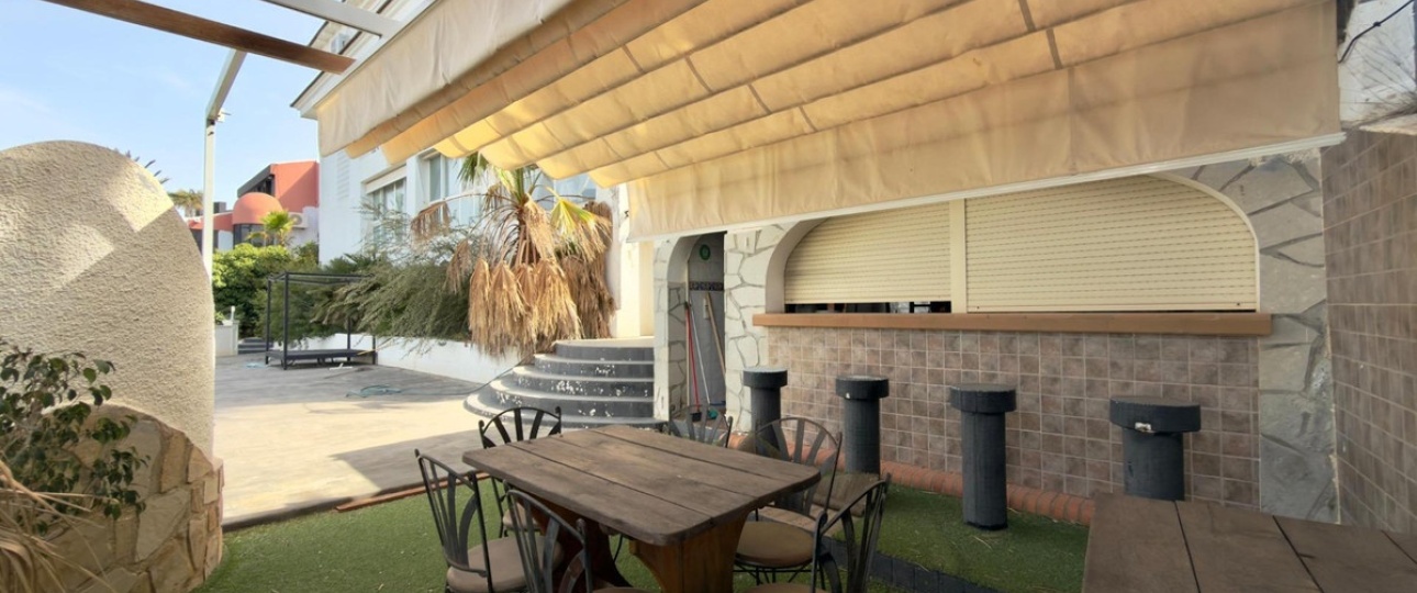 Resale - Villa - Benidorm - Benidorm Centro