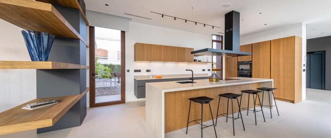 Resale - Villa - Benidorm - Benidorm Centro