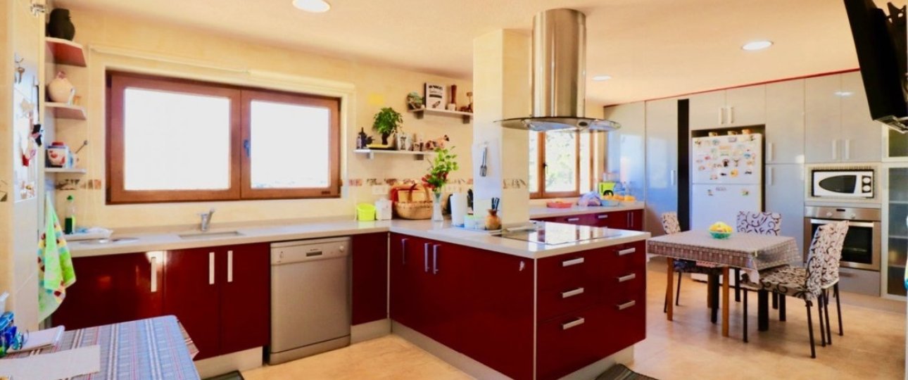Resale - Villa - Benidorm - Benidorm Centro