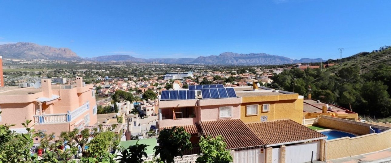 Resale - Villa - Benidorm - Benidorm Centro