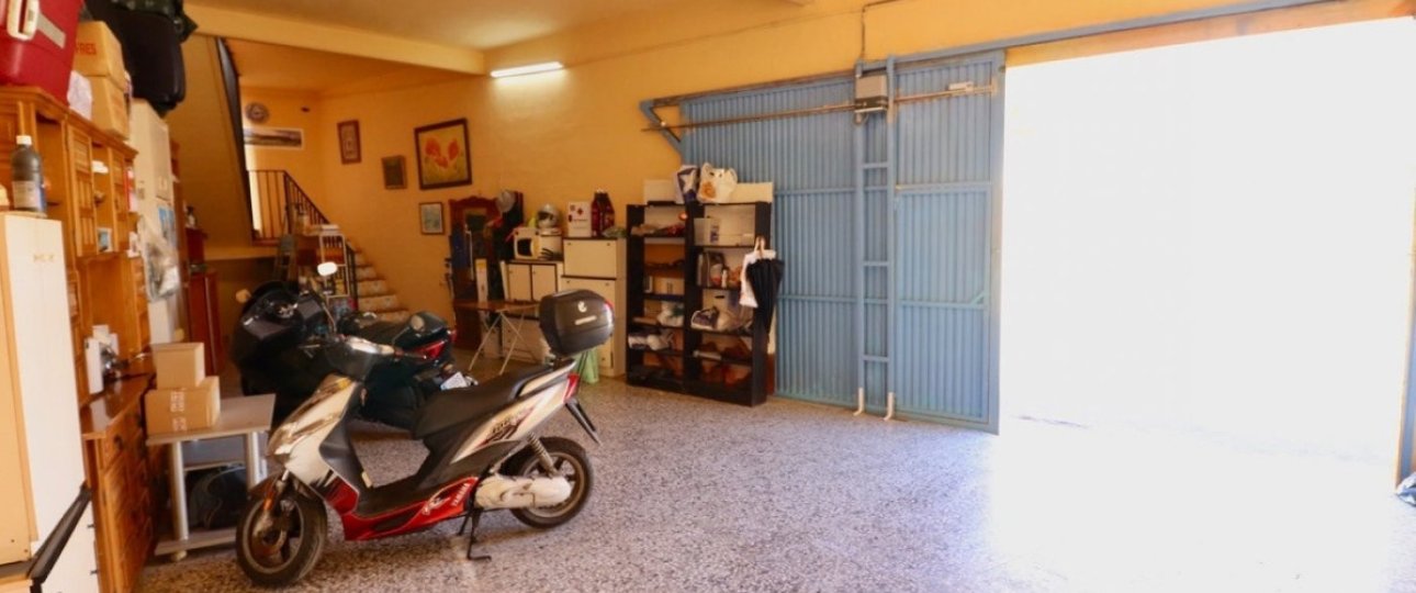 Resale - Villa - Benidorm - Benidorm Centro