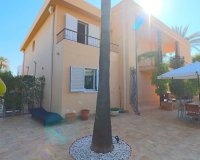 Resale - Villa - Benidorm - Benidorm Centro