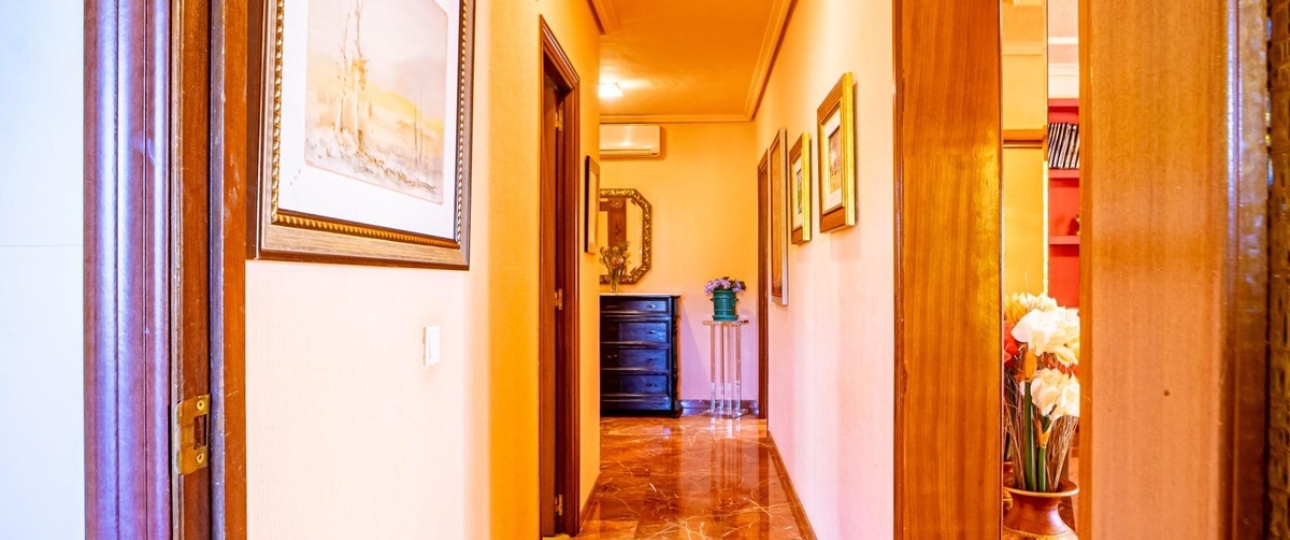 Resale - Villa - Benidorm - Benidorm Centro