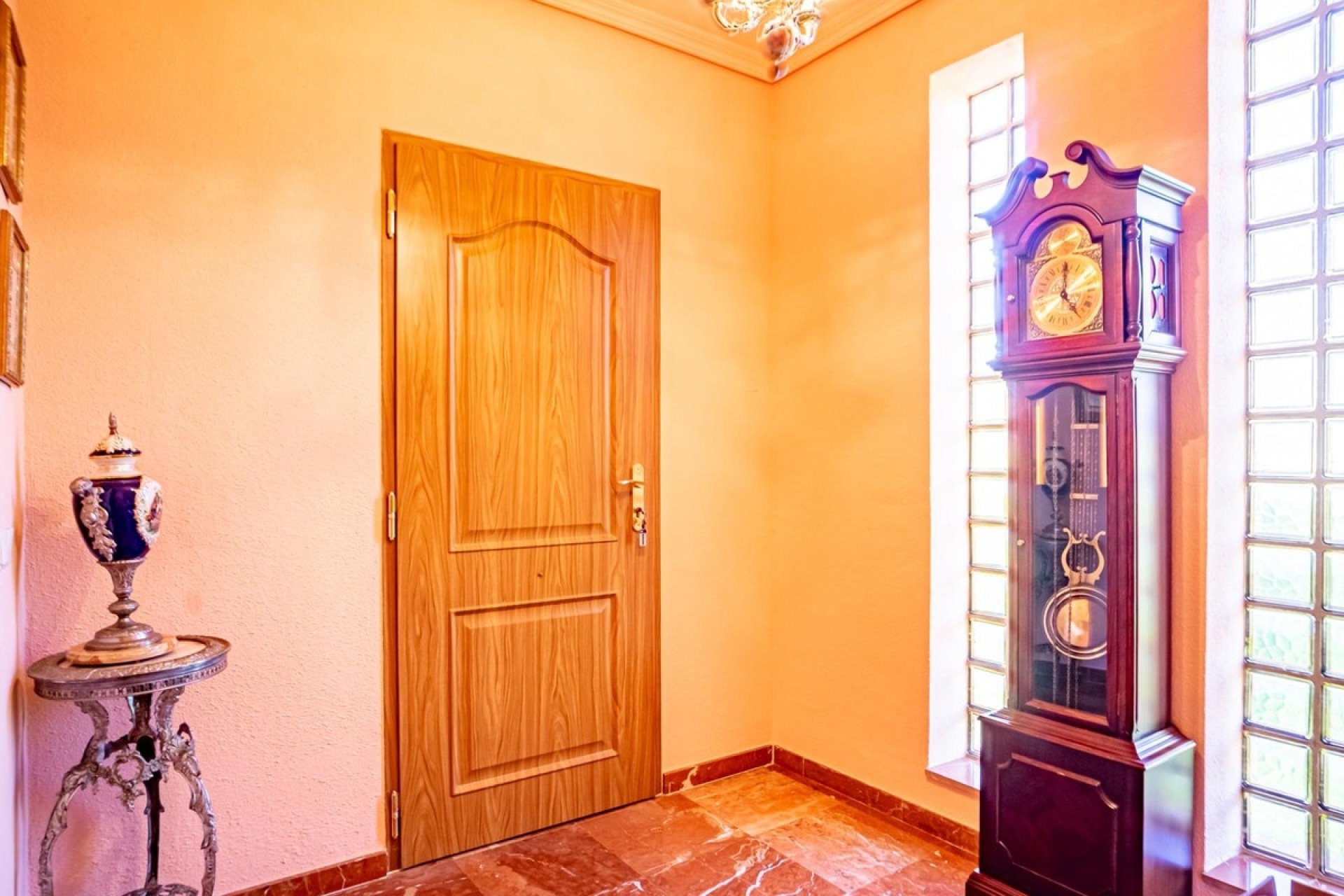 Resale - Villa - Benidorm - Benidorm Centro