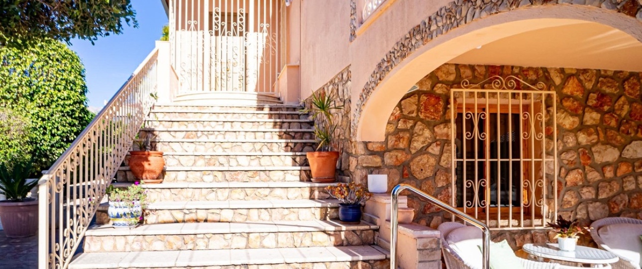 Resale - Villa - Benidorm - Benidorm Centro