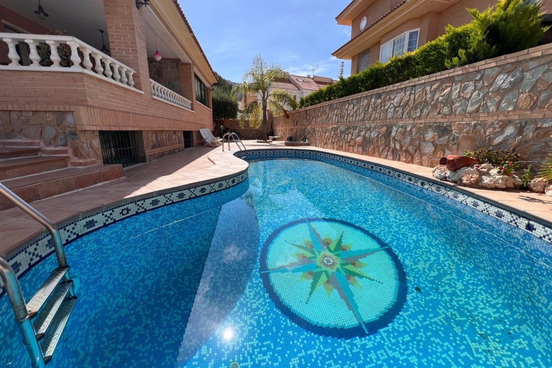 Resale - Villa - Benidorm - Benidorm Centro