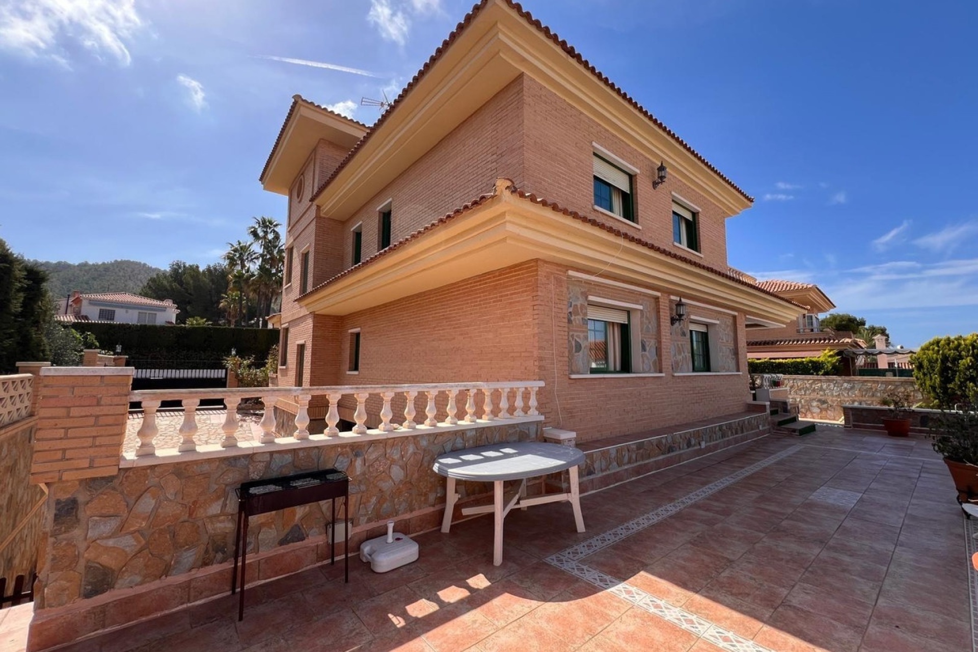 Resale - Villa - Benidorm - Benidorm Centro