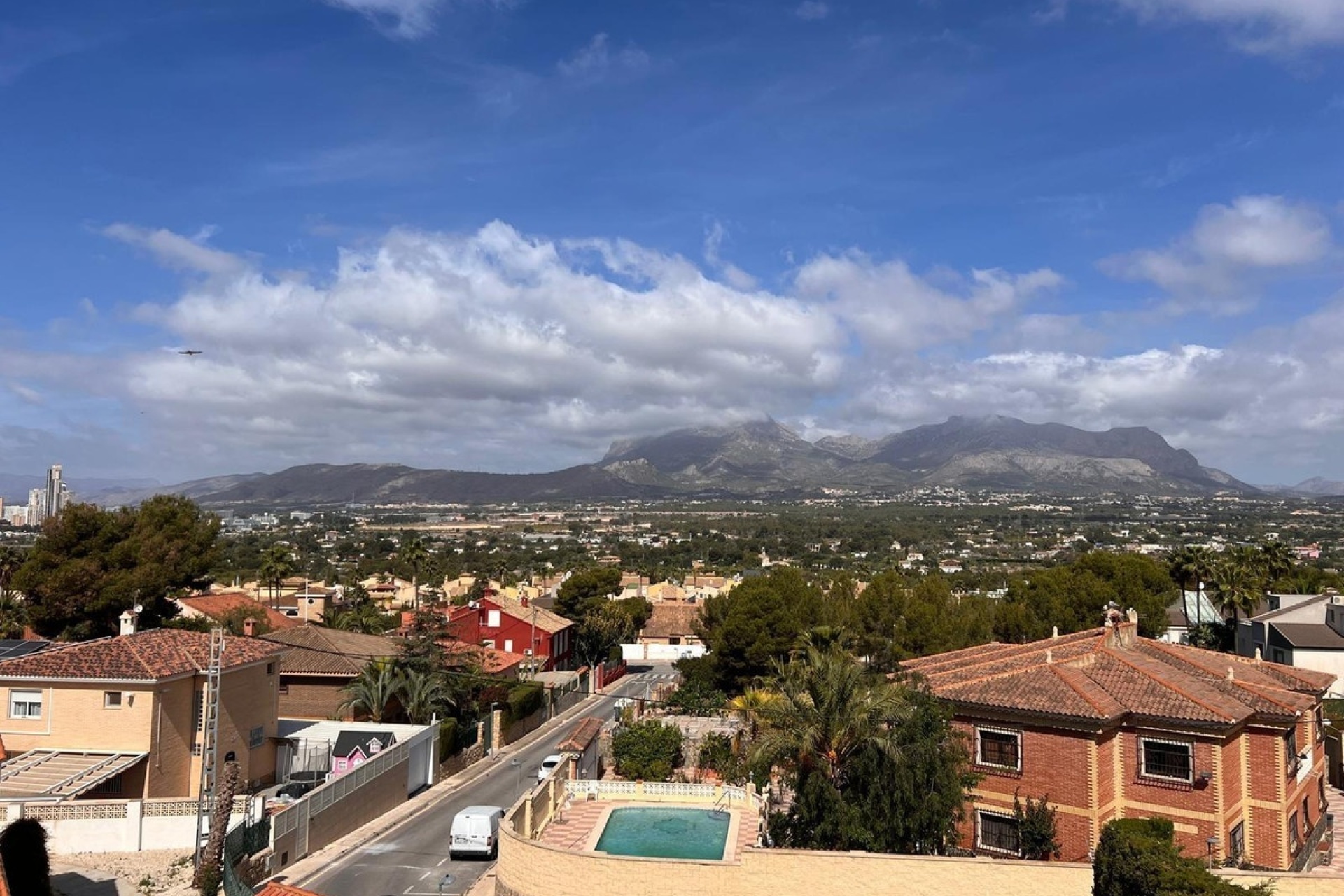 Resale - Villa - Benidorm - Benidorm Centro