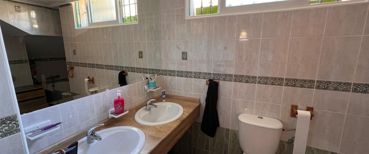 Resale - Villa - Benidorm - Benidorm Centro