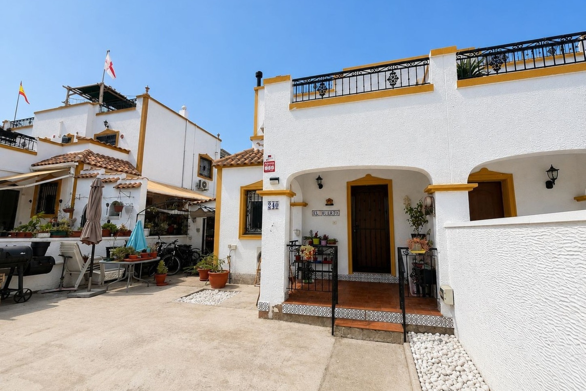Resale - Villa - Benidorm - Urb Entre Naranjos
