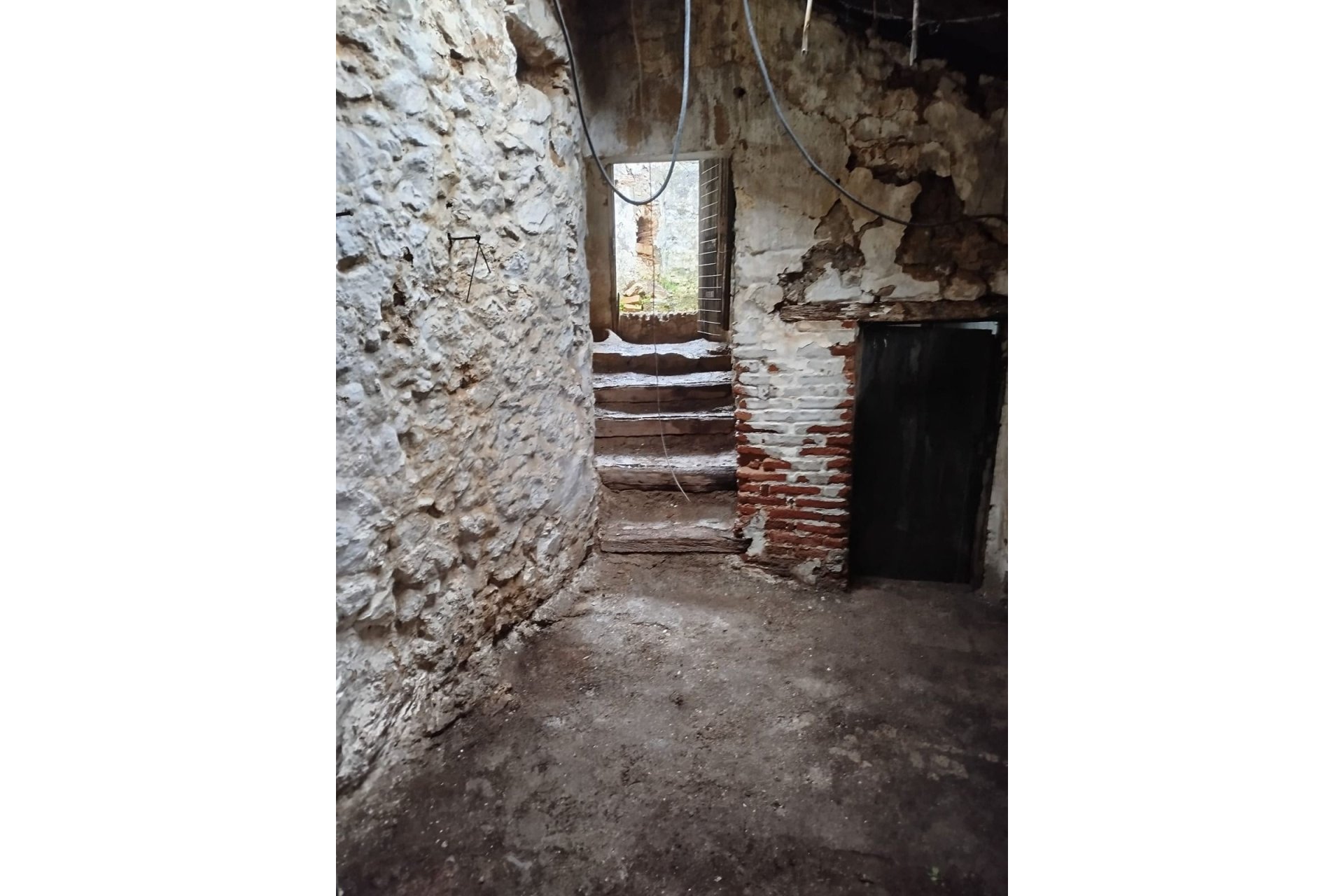 Resale - Villa - Casares - Casares Centro
