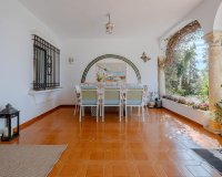 Resale - Villa - El Paraiso