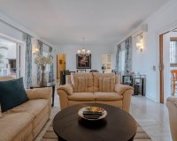 Resale - Villa - El Paraiso