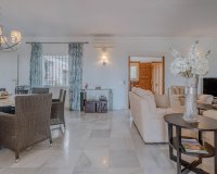 Resale - Villa - El Paraiso