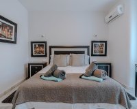 Resale - Villa - El Paraiso