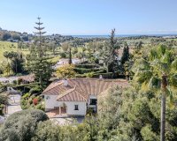 Resale - Villa - El Paraiso