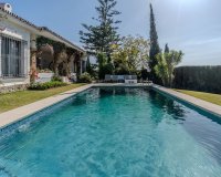 Resale - Villa - El Paraiso