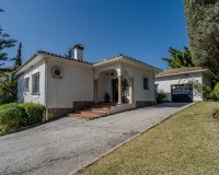 Resale - Villa - El Paraiso
