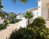 Resale - Villa - El Paraiso