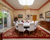 Resale - Villa - El Paraiso