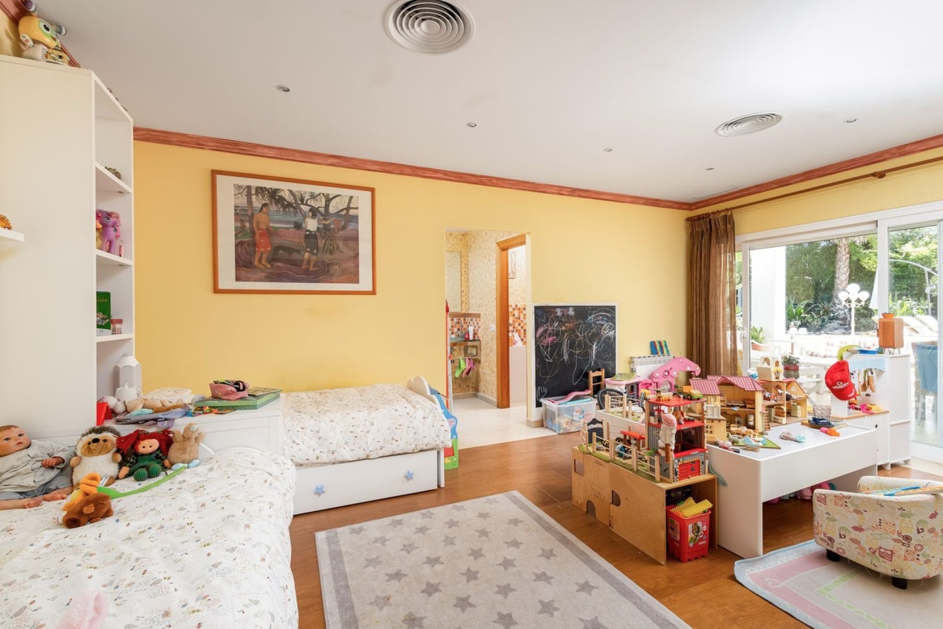 Resale - Villa - El Paraiso