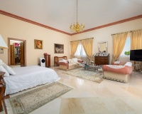 Resale - Villa - El Paraiso