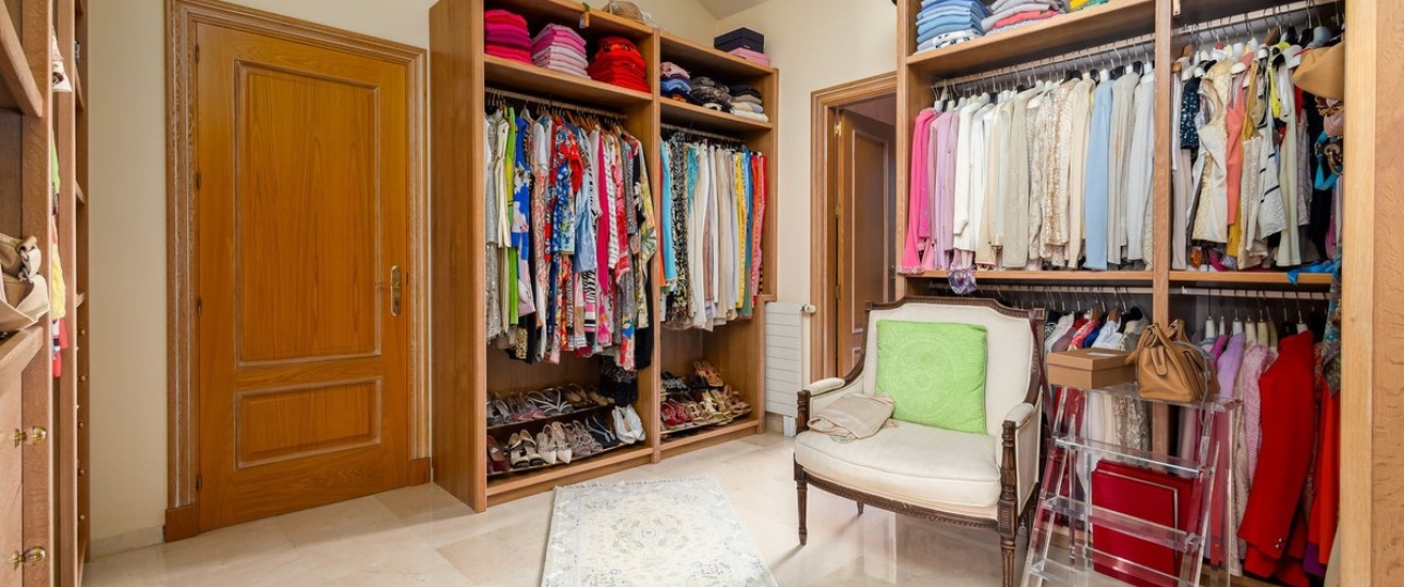 Resale - Villa - El Paraiso