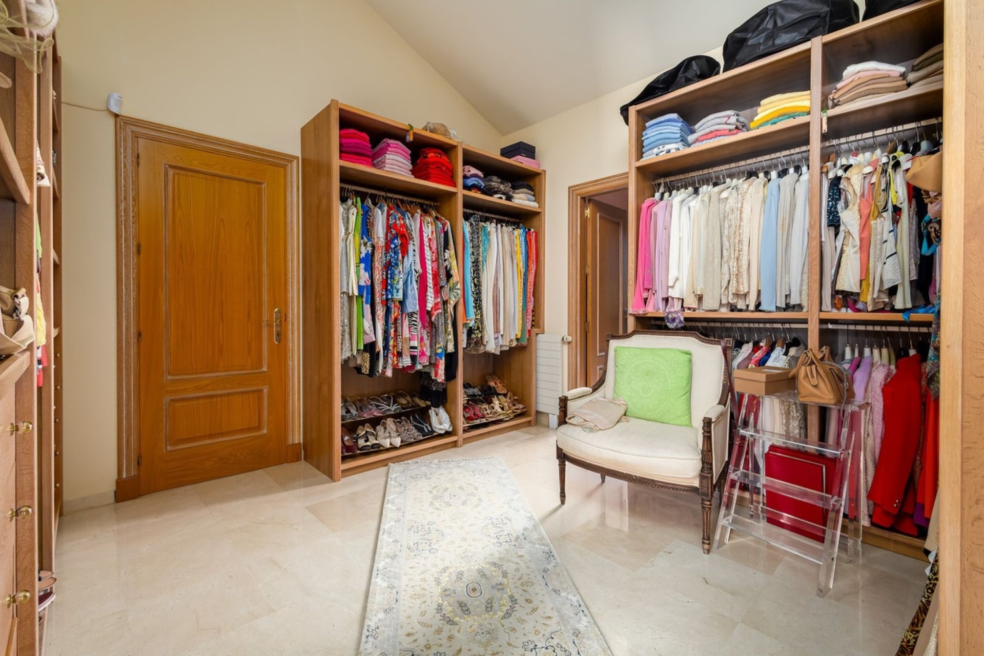 Resale - Villa - El Paraiso