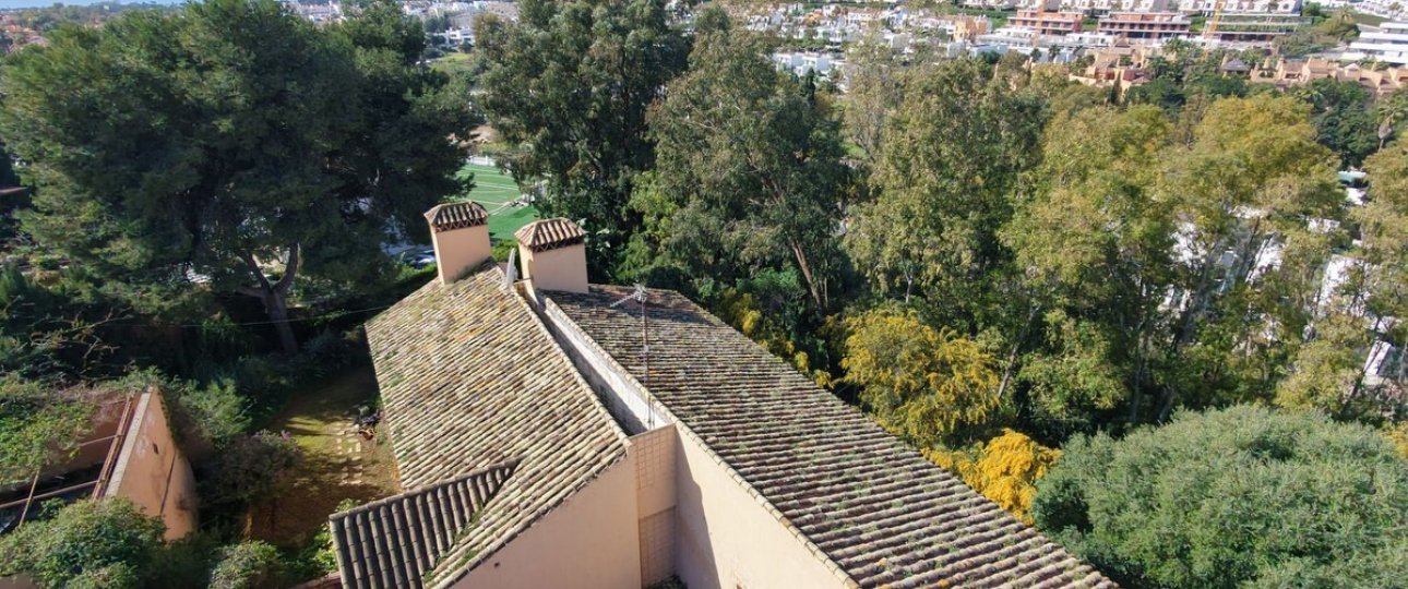Resale - Villa - Estepona - Atalaya