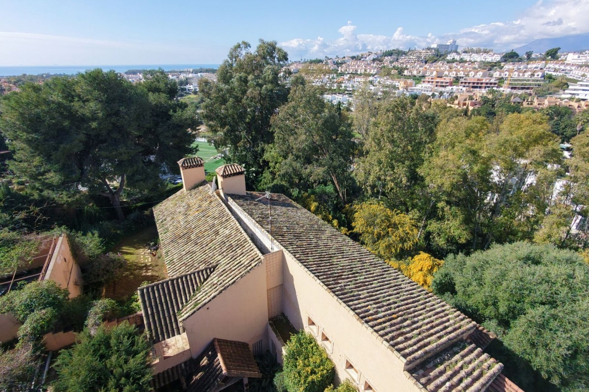 Resale - Villa - Estepona - Atalaya