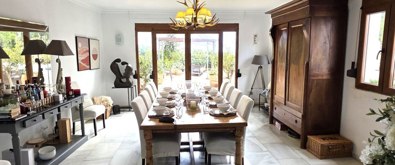 Resale - Villa - Estepona - Atalaya