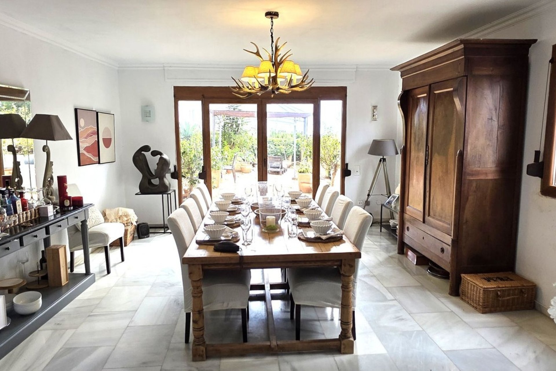 Resale - Villa - Estepona - Atalaya