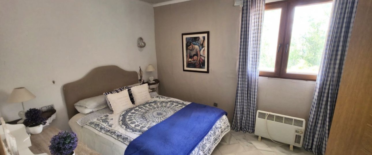 Resale - Villa - Estepona - Atalaya