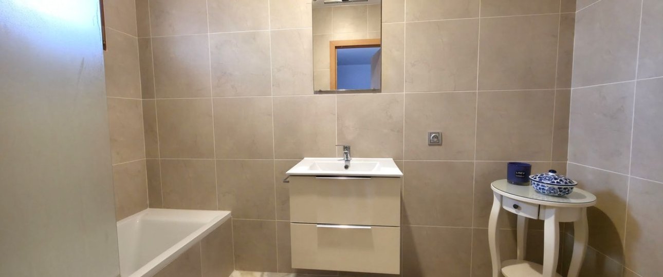 Resale - Villa - Estepona - Atalaya