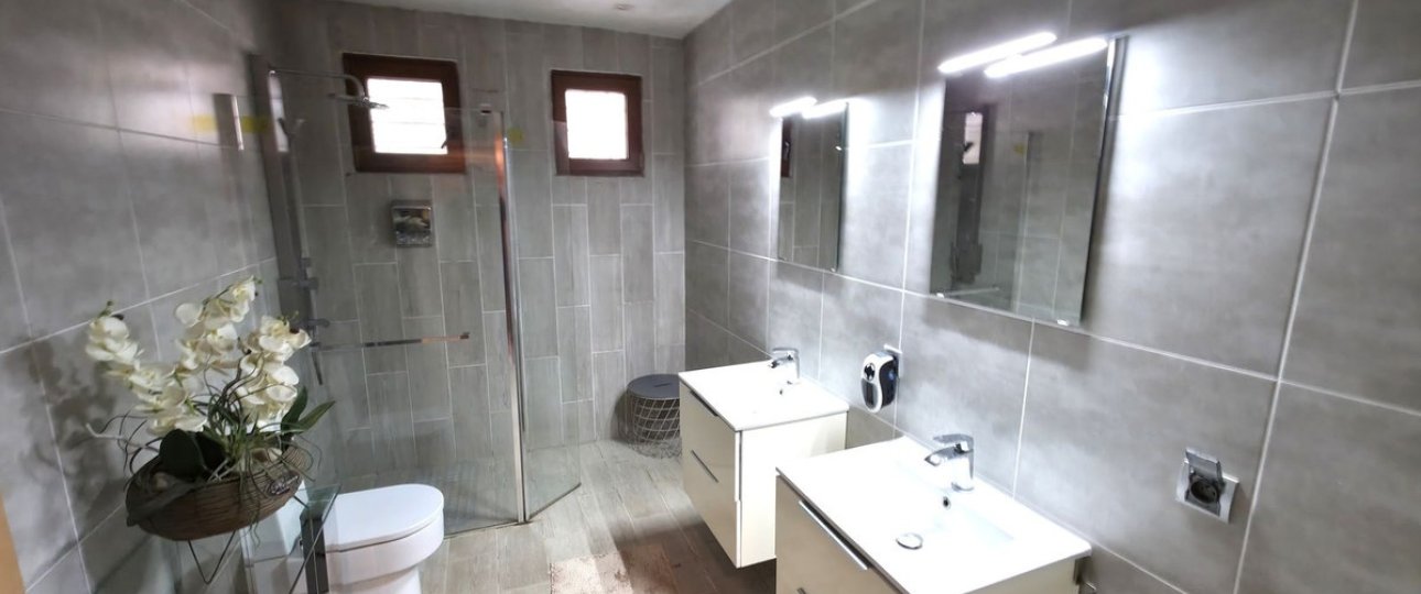 Resale - Villa - Estepona - Atalaya