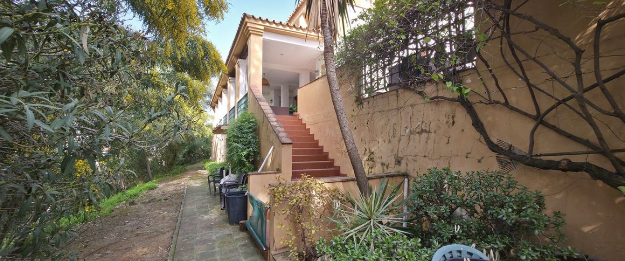Resale - Villa - Estepona - Atalaya