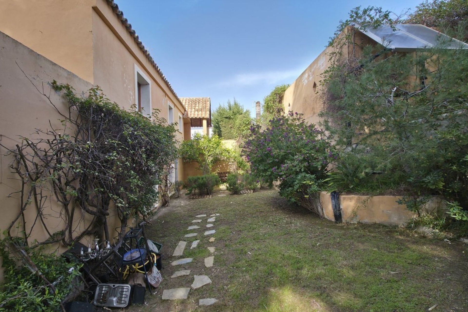 Resale - Villa - Estepona - Atalaya