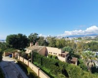 Resale - Villa - Estepona - Atalaya